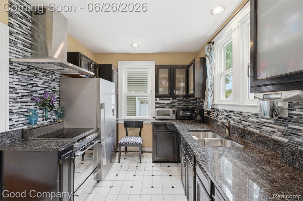 948 Cambridge Road, Berkley, MI 48072 — Photo 13