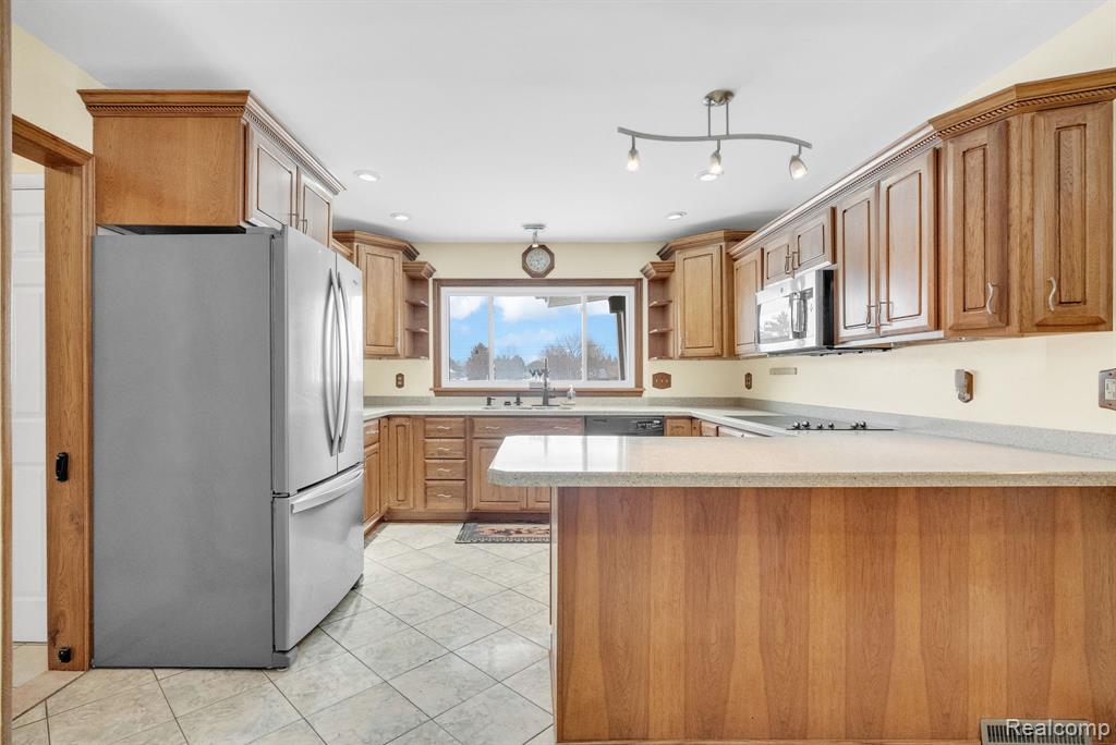 6800 Peck Road, Lexington, MI 48450 — Photo 15