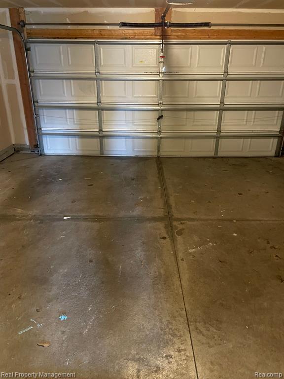 42843 RICHMOND Drive, Sterling Heights, MI 48313 — Photo 29