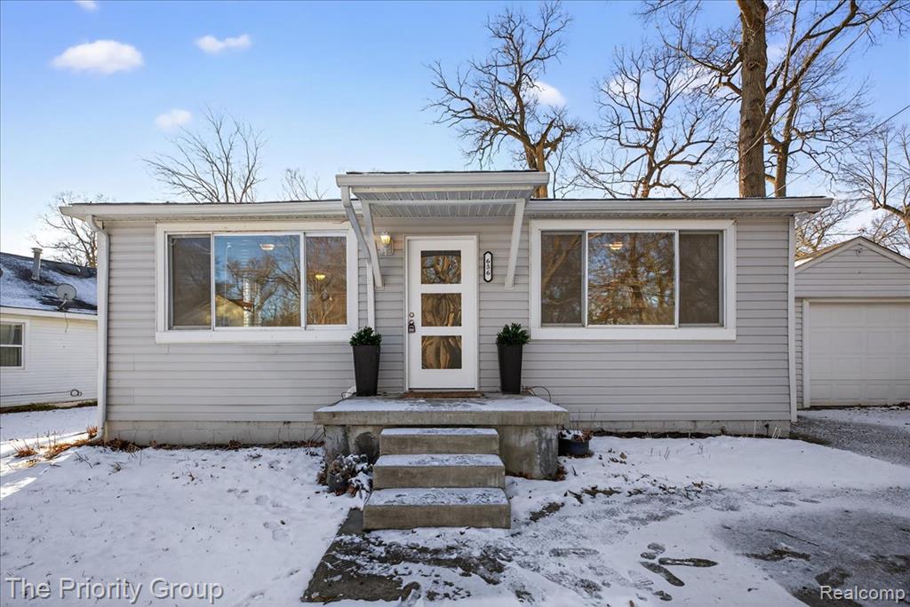 636 Lakeview Drive, White Lake, MI — Photo 4