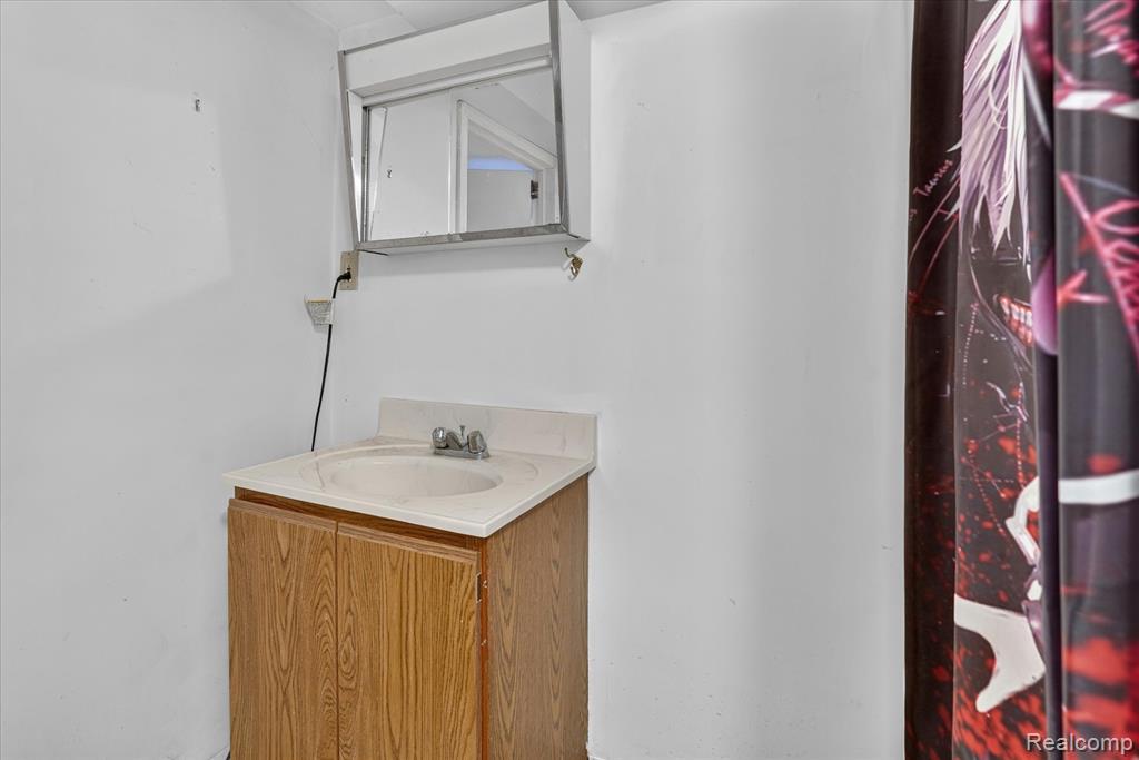 422 N Francis Avenue, Lansing, MI 48912 — Photo 21