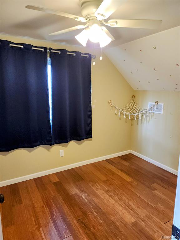 4010 RED ARROW Road, Flint, MI 48507 — Photo 18