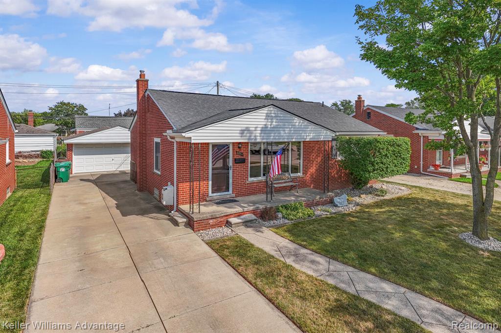 6514 Sharon Street, Garden City, MI — Photo 3