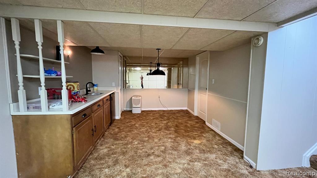 5725 FOLKSTONE Drive, Troy, MI 48085 — Photo 19