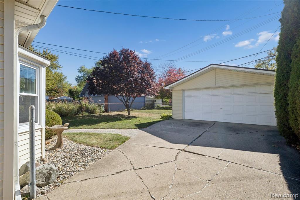 496 Langley Boulevard, Clawson, MI — Photo 29