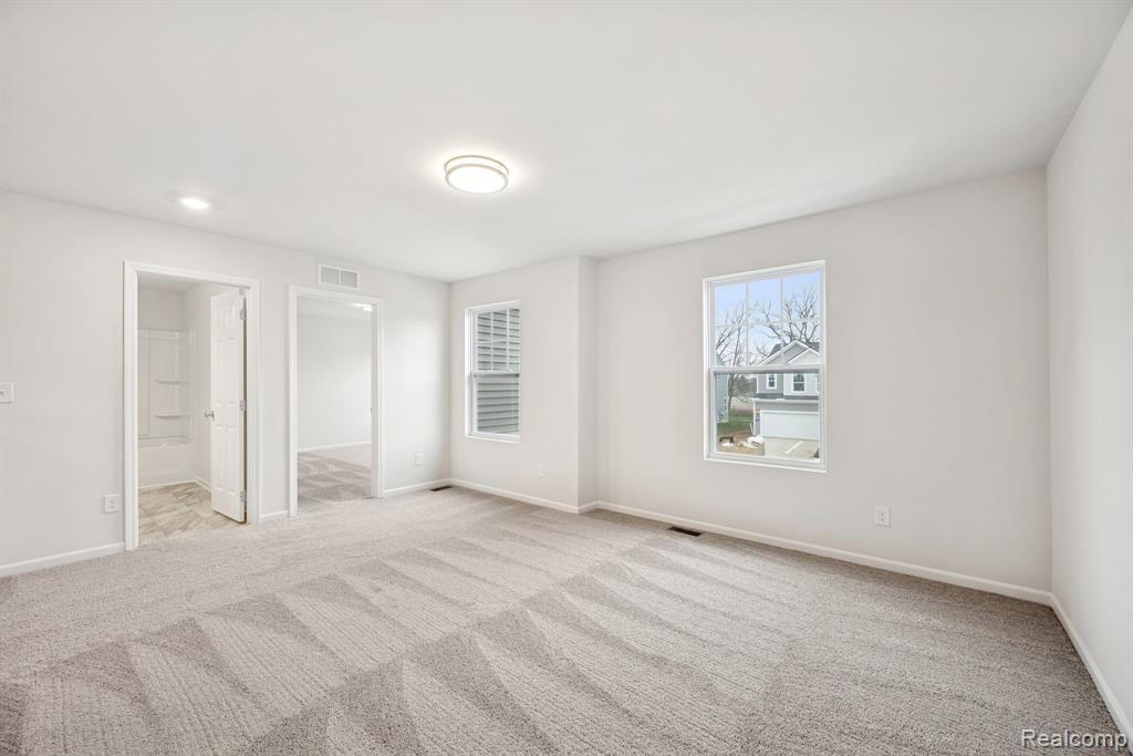 707 Knollwood Bend, Chelsea, MI 48118 — Photo 17