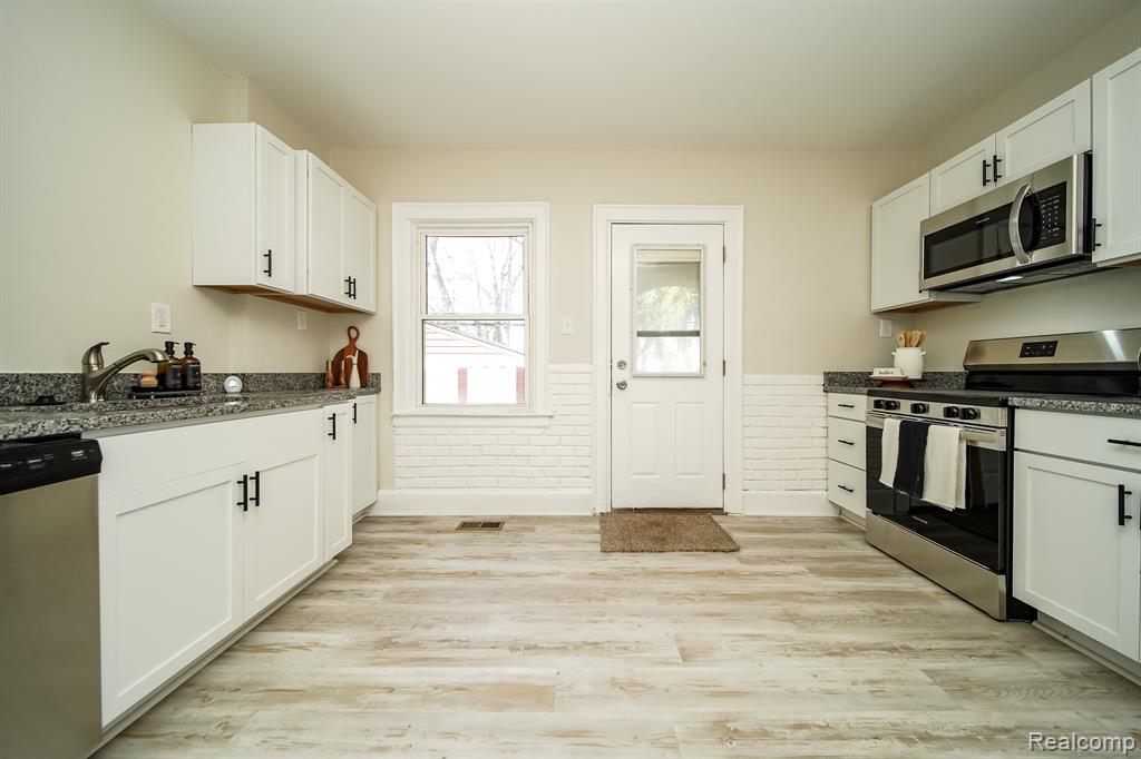 11399 Seminole, Redford, MI 48239 — Photo 25