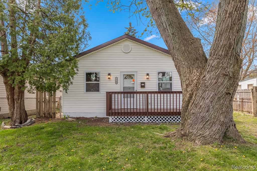 5960 PRINCESS Street, Taylor, MI 48180 — front exterior