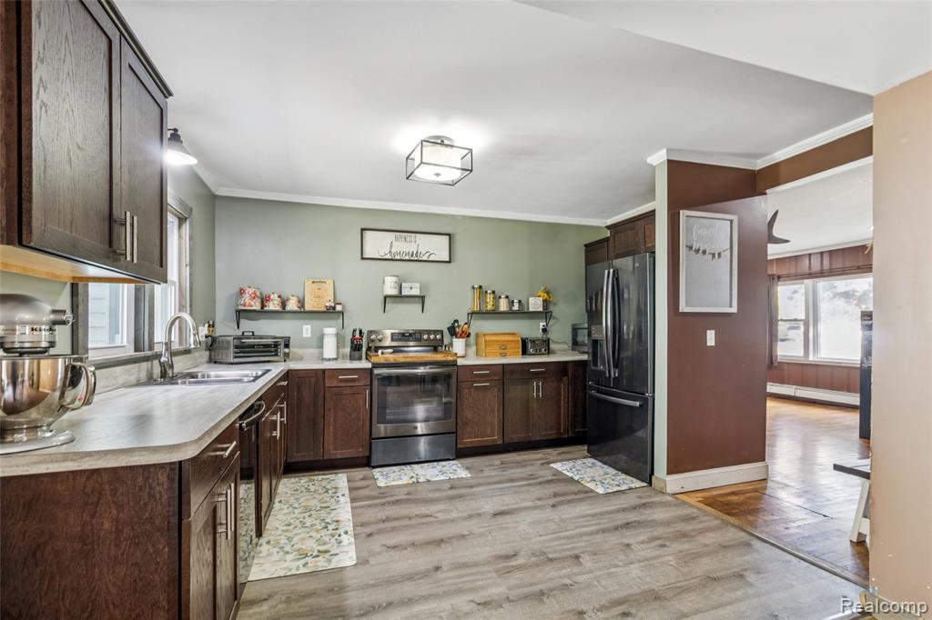 111 N Ann Street, Byron, MI 48418 — Photo 11