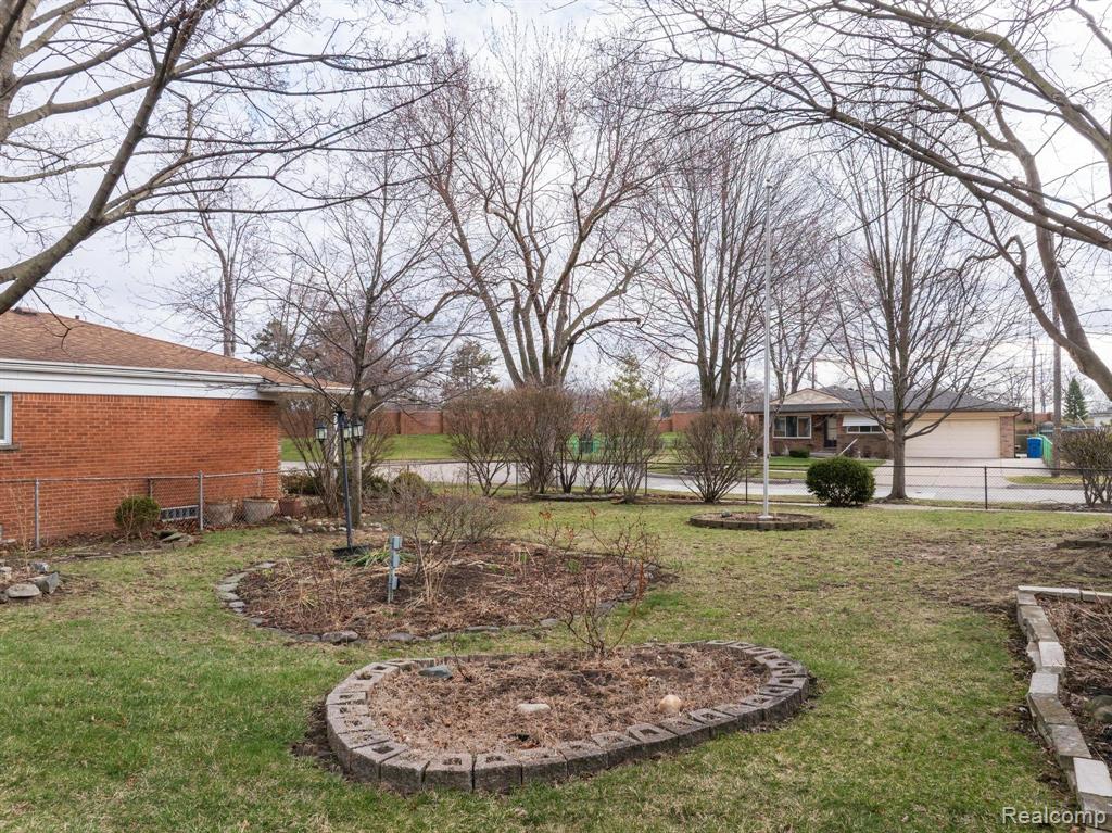 5121 McKinley Road, Warren, MI 48091 — Photo 38