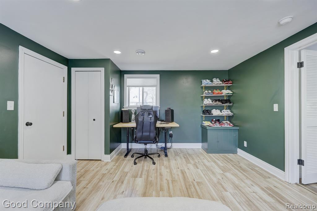 4896 Chicago Road, Warren, MI 48092 — Photo 40