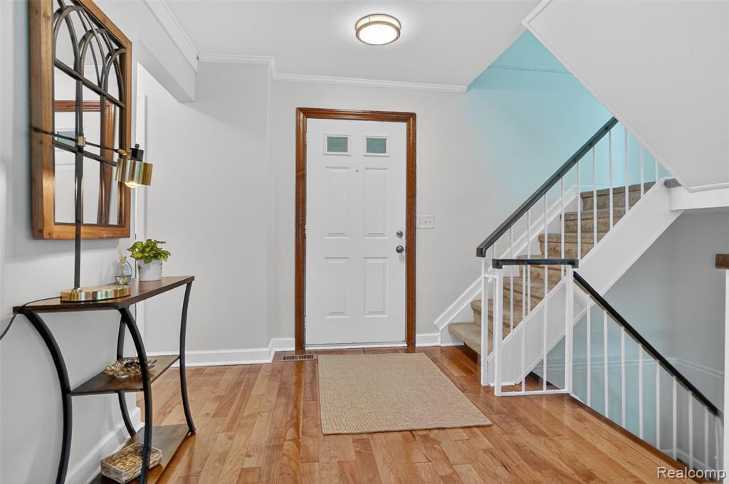 6182 Ledwin Drive, Troy, MI 48098 — Photo 5