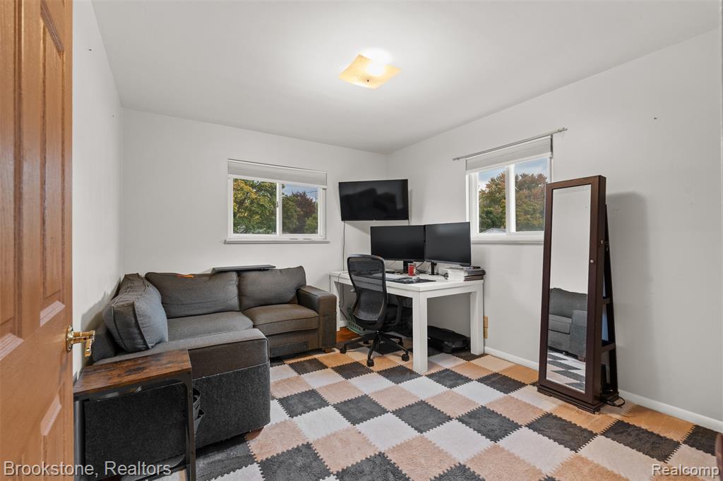 5503 Westchester Drive, Flint, MI 48532 — Photo 14