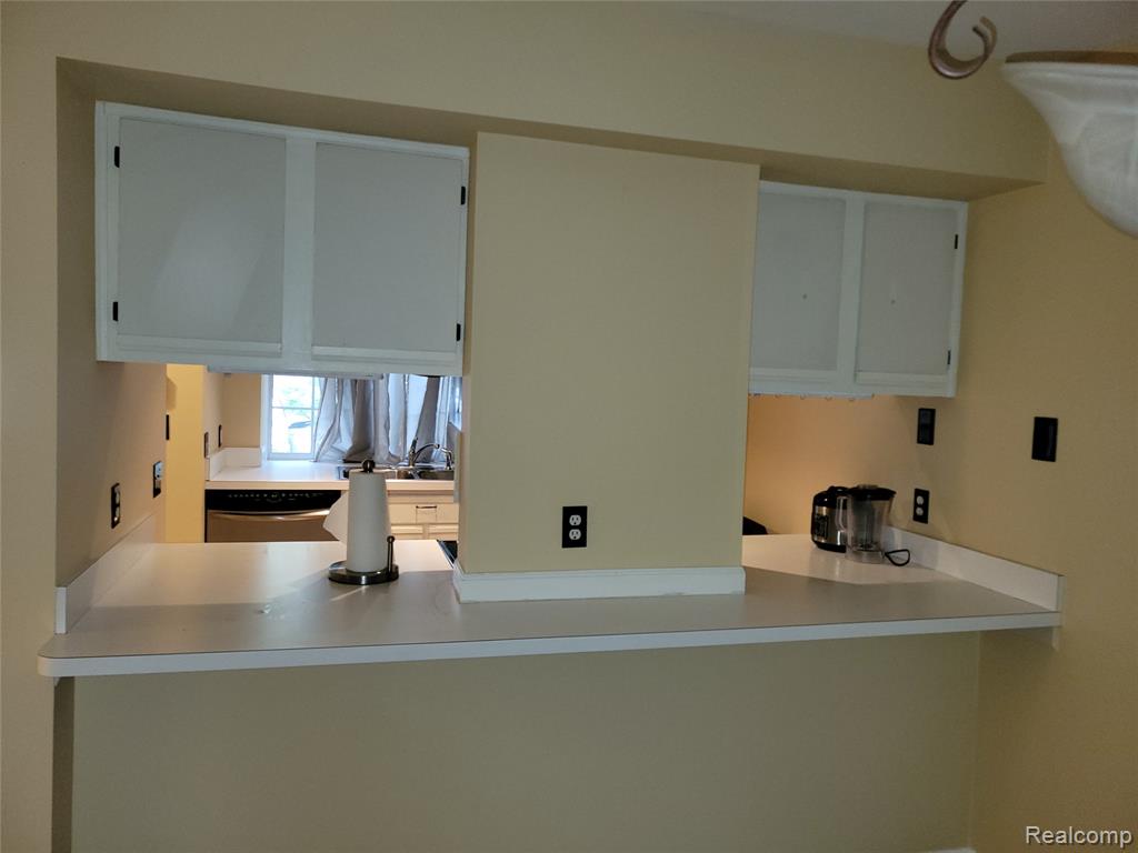 2672 Packard Street, Ann Arbor, MI 48104 — Photo 16