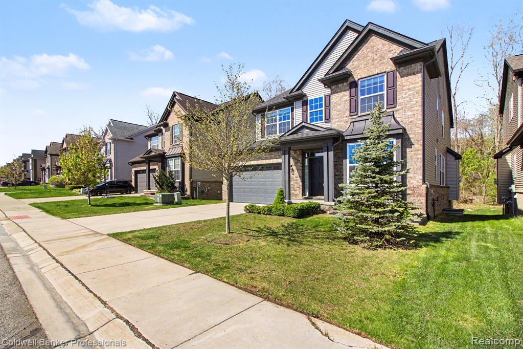 4817 W Stonegate Circle, Lake Orion, MI — Photo 3