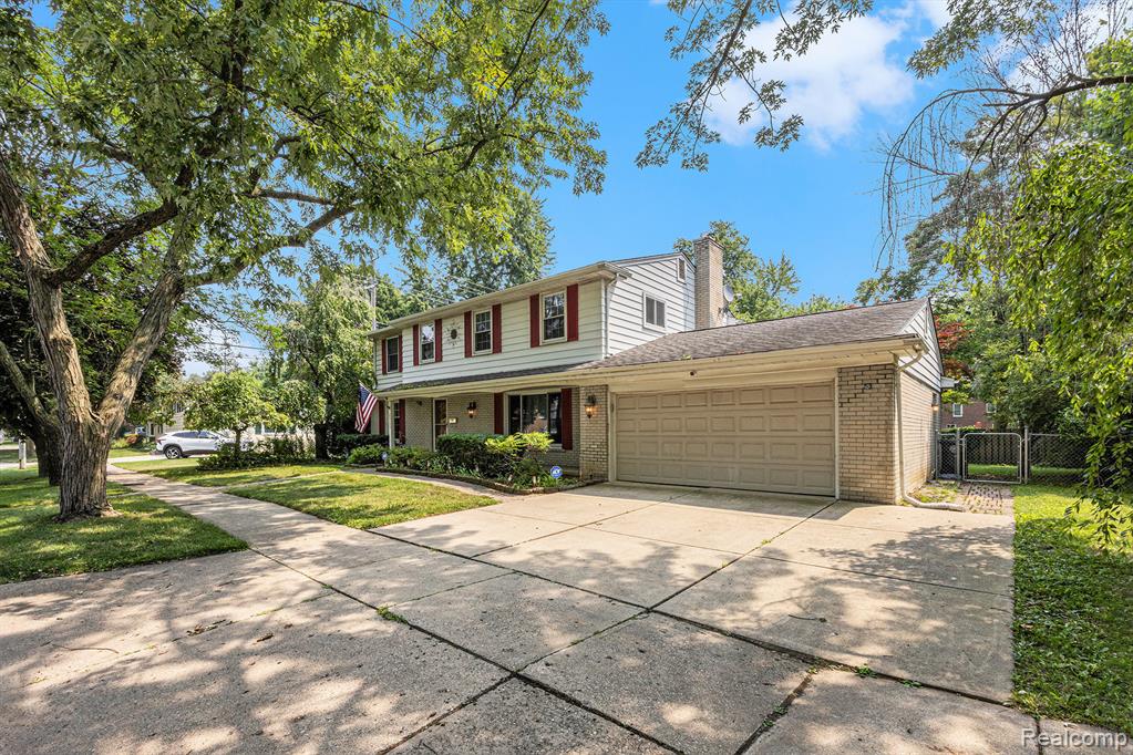 20740 Marter Road, Grosse Pointe Woods, MI 48236 — Photo 2