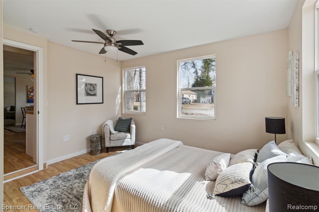 8931 Fremont Street, Livonia, MI 48150 — Photo 13