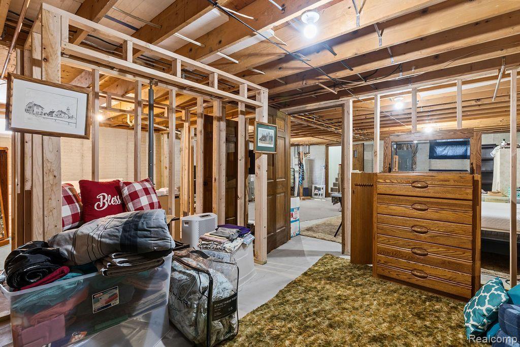 19354 BUECHE Road, New Lothrop, MI 48460 — Photo 31