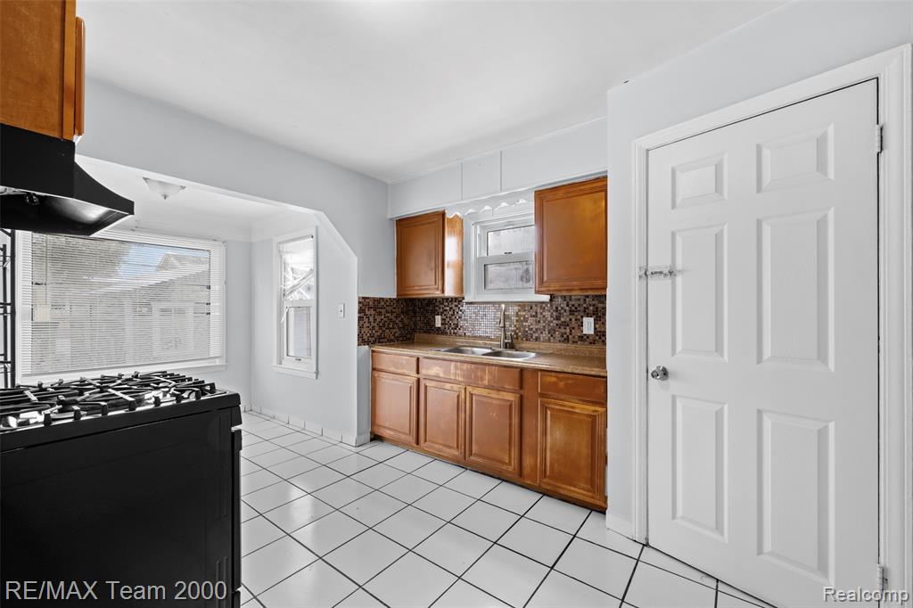 6244 Kendal Street, Dearborn, MI 48126 — Photo 8