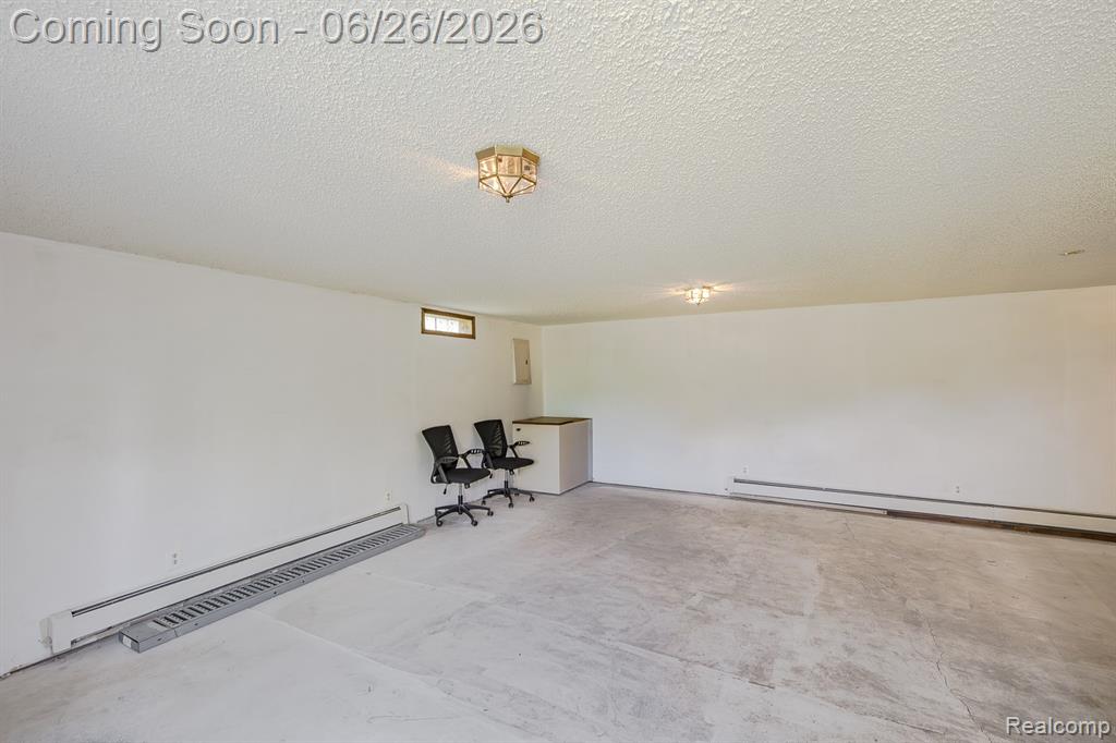 9635 Ortonville Road, Clarkston, MI 48348 — Photo 17
