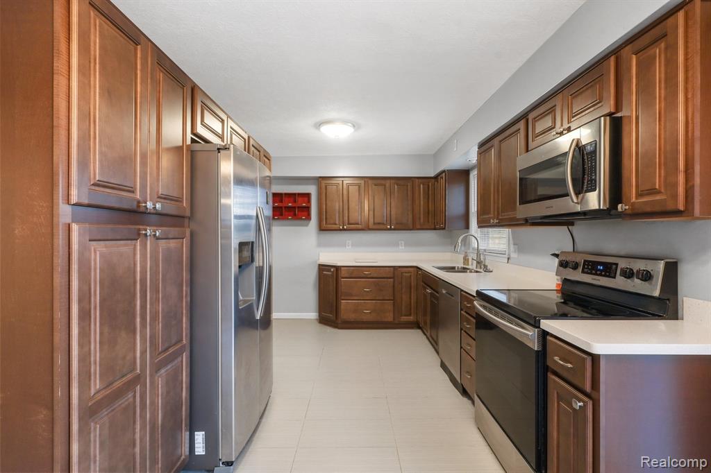 6106 Willow Highway, Grand Ledge, MI 48837 — Photo 14