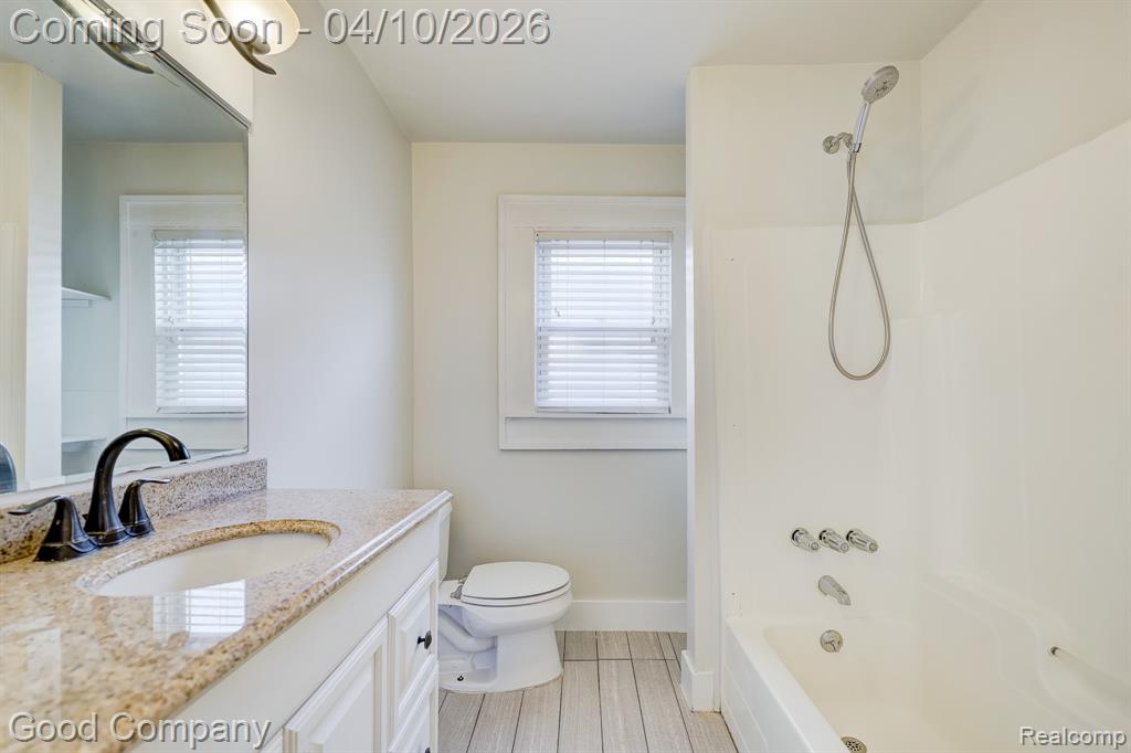 502 E LEWISTON Avenue, Ferndale, MI 48220 — Photo 26