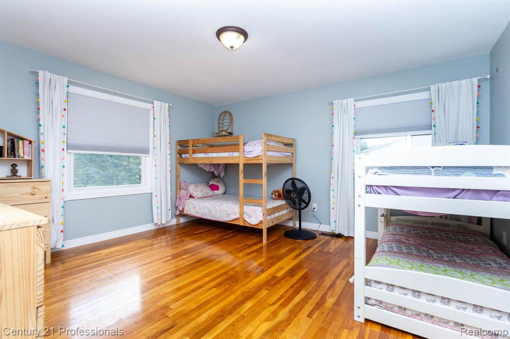 671 Bridgestone Drive, Rochester Hills, MI 48309 — Photo 31