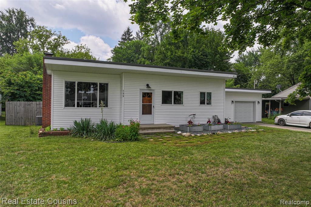 135 Bevins Street, Holly, MI 48442 — Photo 29