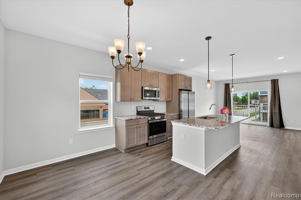 4876 E Ludlow Lane, Troy, MI 48085 — Photo 16