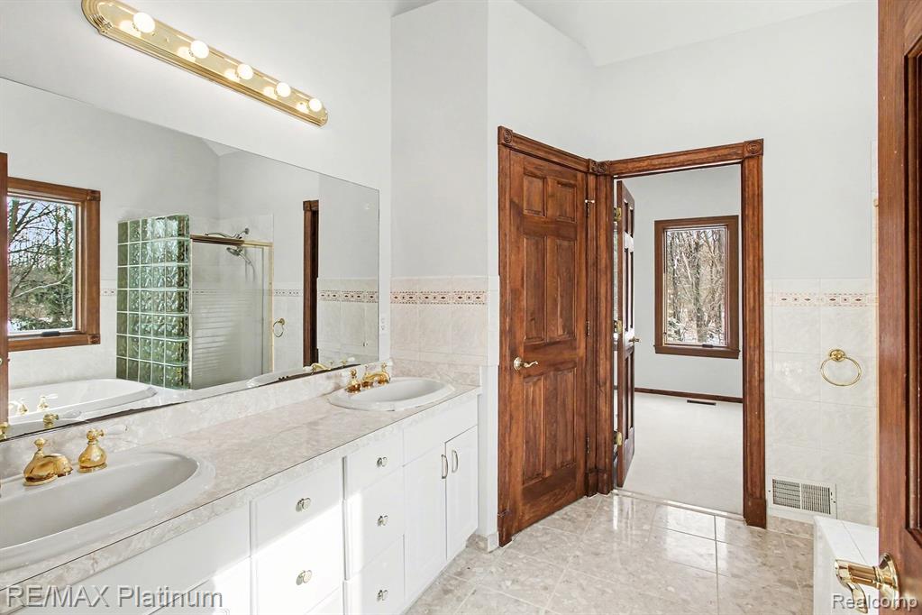 5245 FLEMING ROAD, Fowlerville, MI 48836 — Photo 14