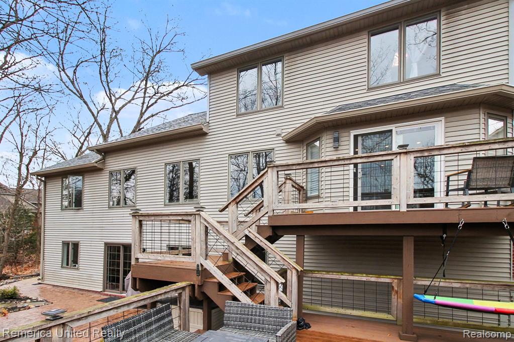 7719 PARTRIDGE HILL Drive, Brighton, MI 48116 — Photo 17