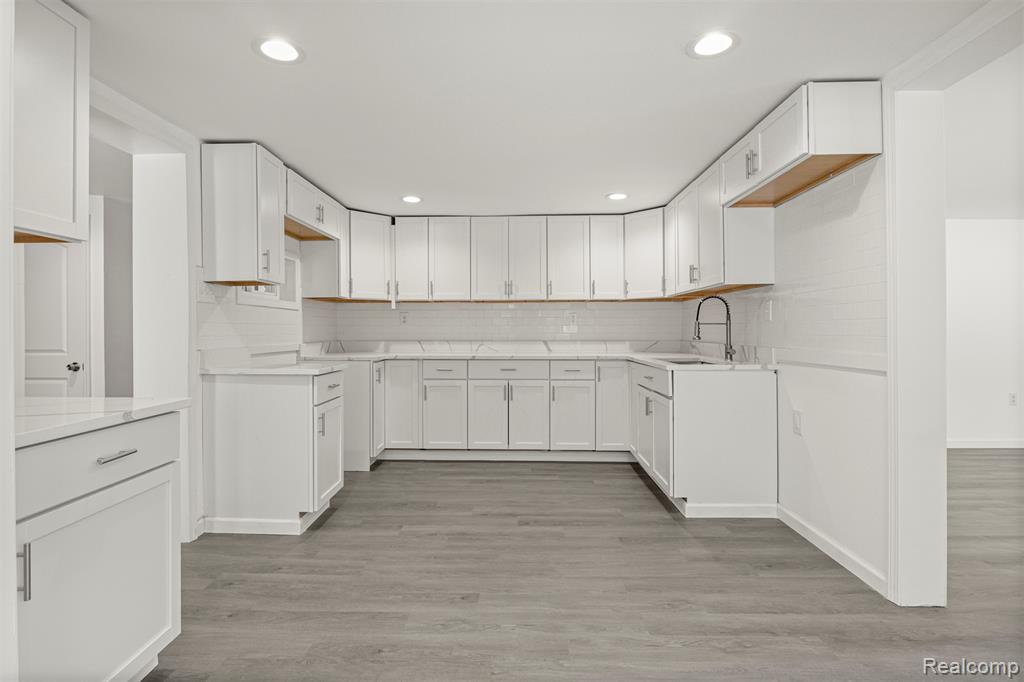 6071 Dexter Street, Romulus, MI 48174 — Photo 11