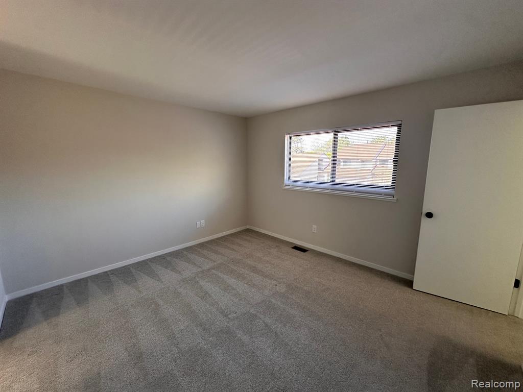 604 CHESHIRE Court, Rochester Hills, MI 48307 — Photo 21