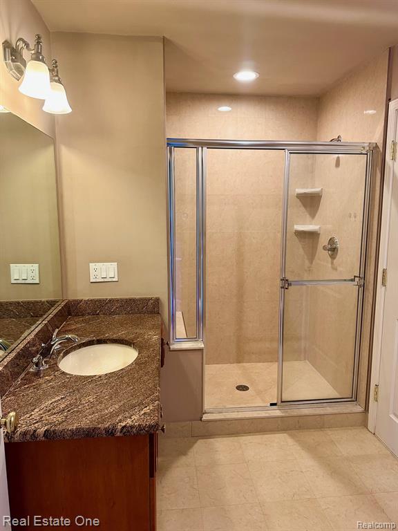 969 Grand Vista Court, Troy, MI 48085 — Photo 12
