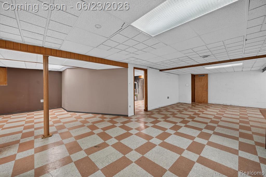 29101 Campbell Drive, Warren, MI 48093 — Photo 27