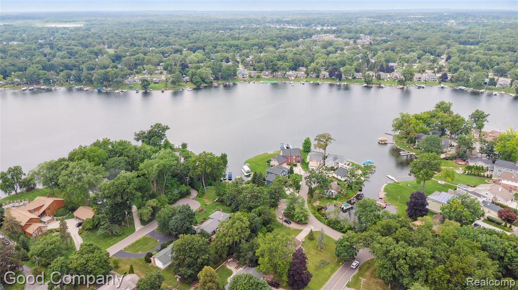 2289 Paulette Drive, Wolverine Lake, MI 48390 — Photo 53