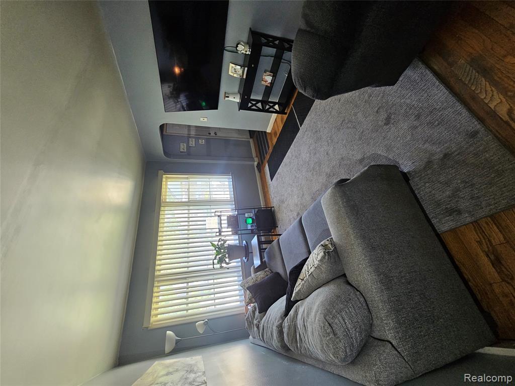7544 Wood Avenue, Warren, MI 48091 — Photo 5