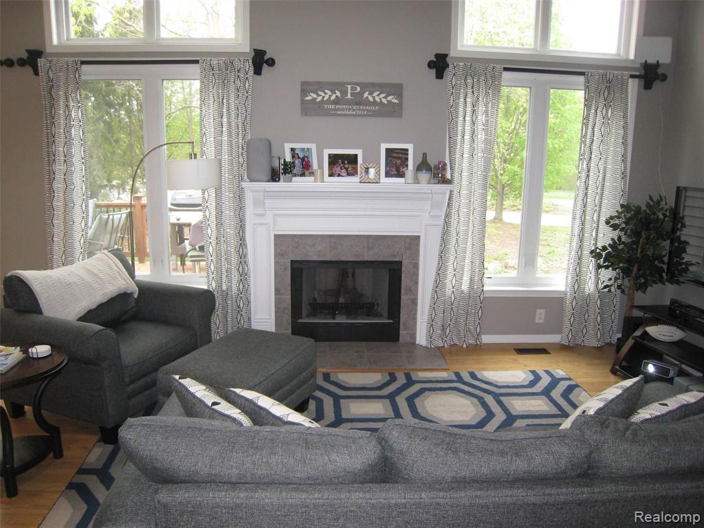 4936 CARRINGTON Drive, Rochester, MI 48306 — Photo 5