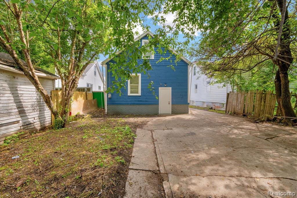 8135 E Hildale Street, Detroit, MI 48234 — Photo 33