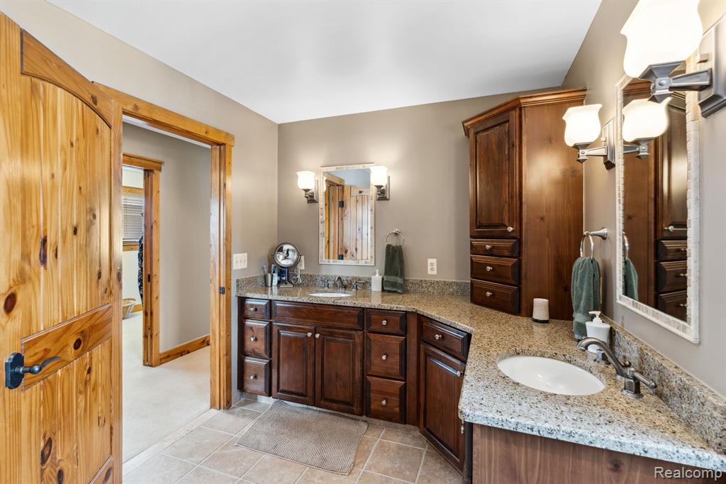 4474 Cass Elizabeth Road, Waterford, MI 48328 — Photo 37