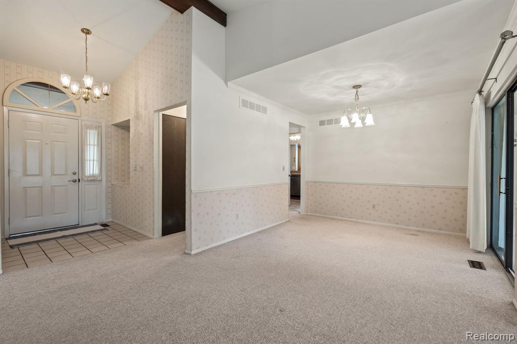 6435 DENTON Drive, Troy, MI 48098 — Photo 6