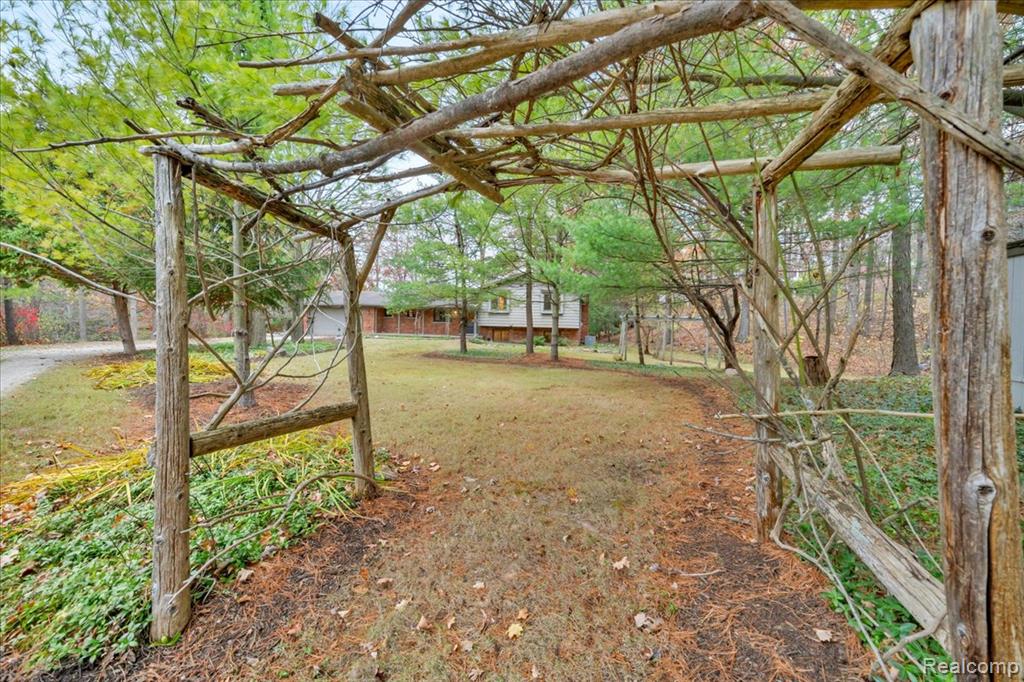 75 Ridgemont Road, Oxford, MI 48370 — Photo 3
