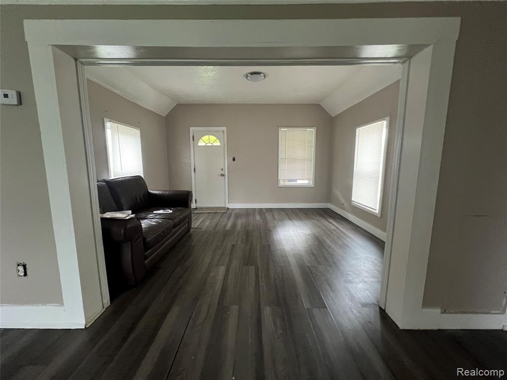 720 Magnolia Drive, Inkster, MI 48141 — Photo 3