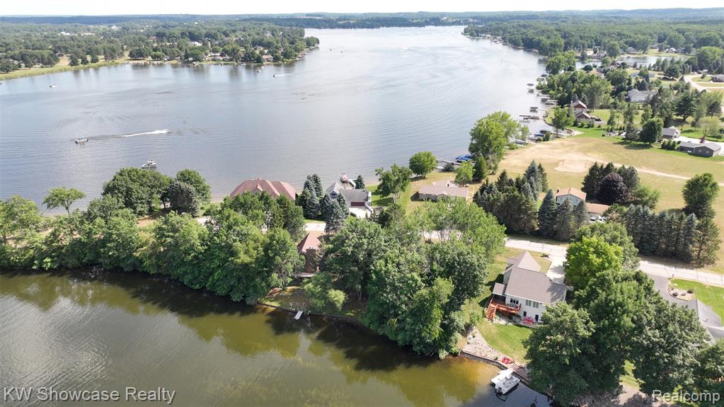 1033 Cantabrian Drive, Weidman, MI 48893 — Photo 5