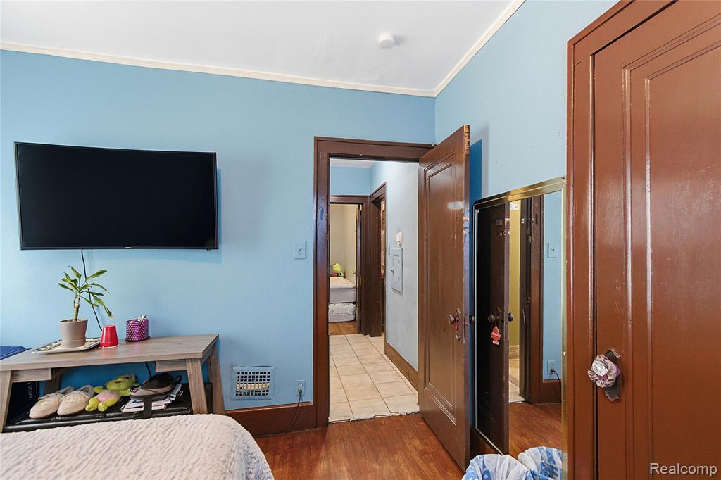 7098 Lafayette Boulevard, Detroit, MI 48209 — Photo 24