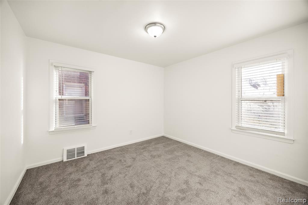 8871 Sussex Street, Detroit, MI 48228 — Photo 10