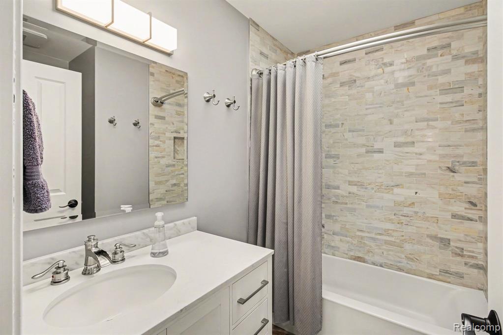 8620 Southridge Drive, Howell, MI 48843 — Photo 27