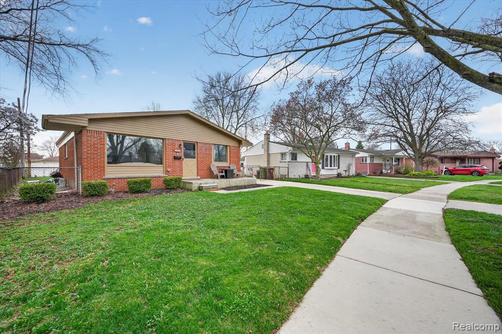 16672 Drake Street, Southgate, MI 48195 — Photo 5