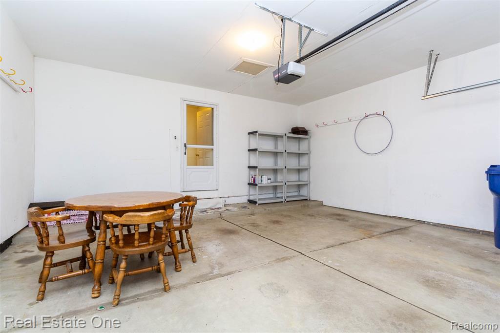7062 Foxridge Drive, Canton, MI 48187 — Photo 40