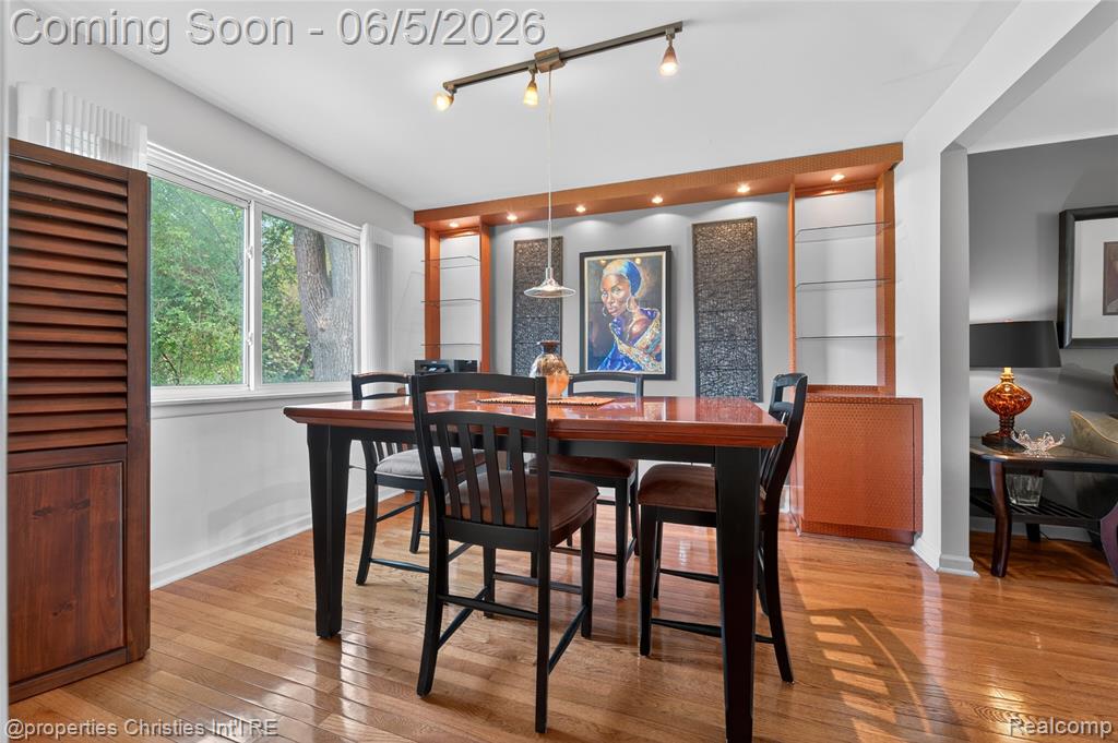 475 Henley Drive, Bloomfield Hills, MI 48304 — Photo 24
